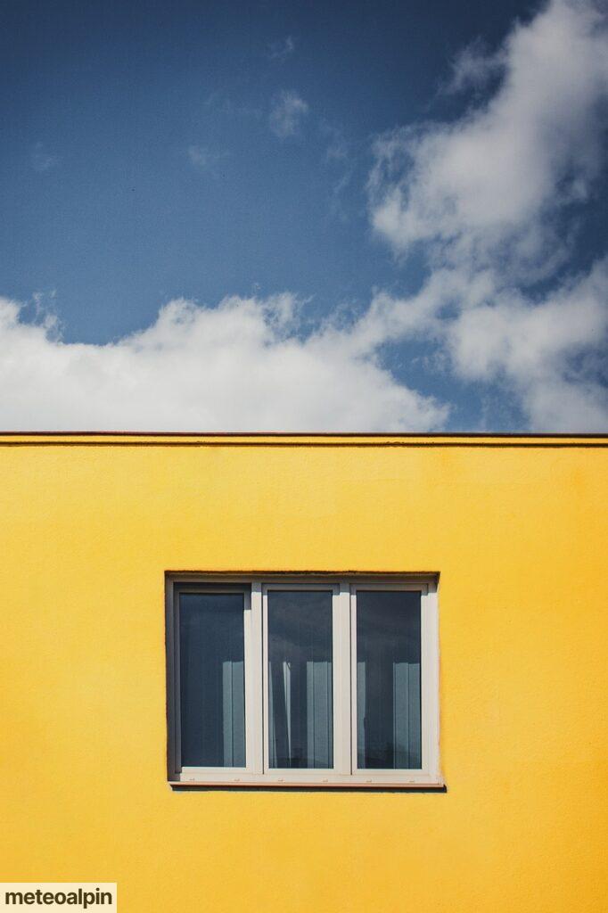¿Son las mosquiteras compatibles con las ventanas modernas?
